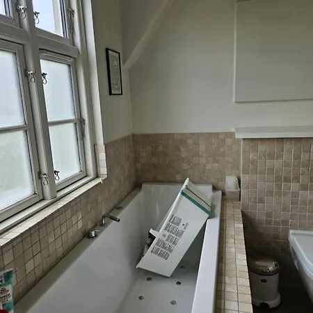 Flot Stort Hus I Valby Udlejes! וילה