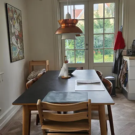 וילה Flot Stort Hus I Valby Udlejes! *