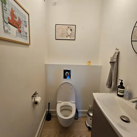 Flot Stort Hus I Valby Udlejes! Kopenhagen